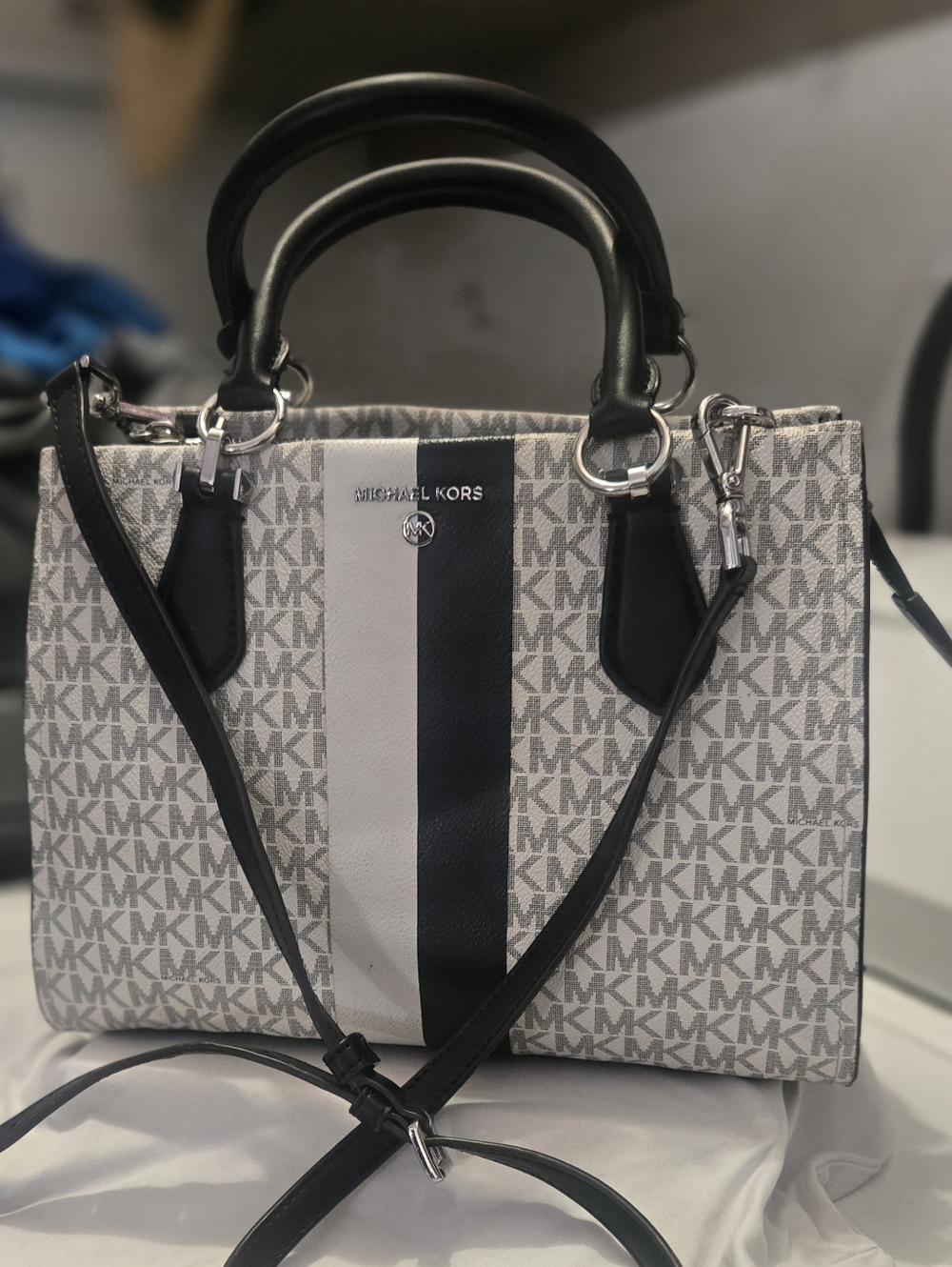 Michael Kors Marilyn Medium Monogram Satchel in "Optic White/Black" NEW